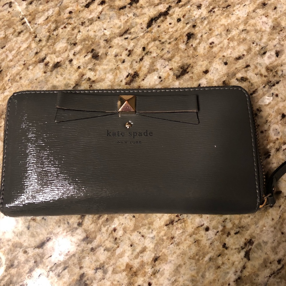 Women’s Kate Spade “Lacey” wallet